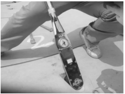 Fig.  10.  Steel  cable  tensioning  Test
