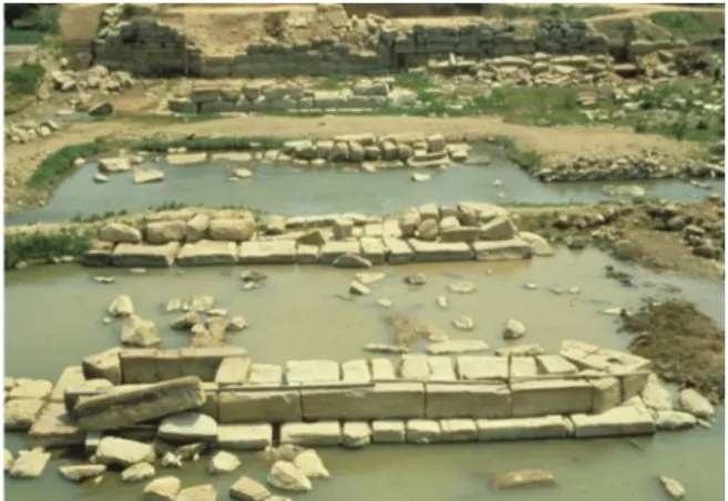 Fig. 2. Remains of stone for foundation and pier