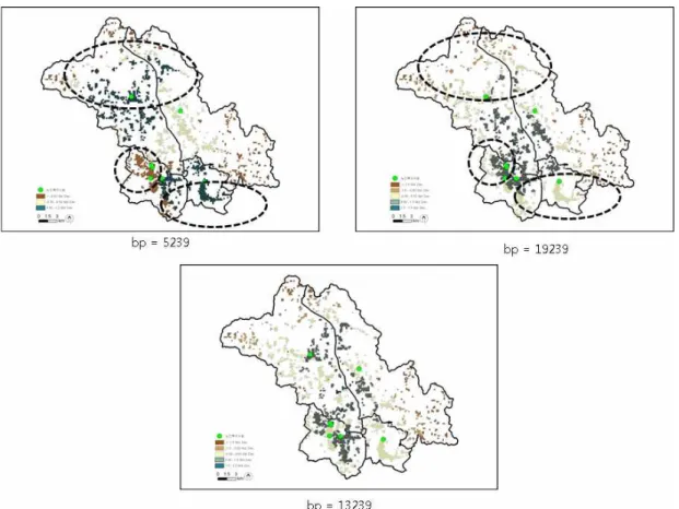 FIGURE  9.  Accessibility  maps  by  different  base  populations (classification  method  :  standard  deviation)