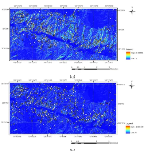 FIGURE  5.  Landslide  susceptibility  maps;  (a)  is  the  result  using  LandslideSetA  in  the  first  fold,  and  (b)  is  the  result  using 
