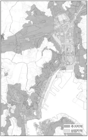 FIGURE  4.    도심축  용도지역  현황차지하고  있어,부산의  최중심  상업지역임에도 불구하고  건축물의  노후도는  상당히  높은  것으로  조사되었다.3