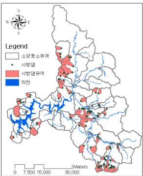 FIGURE  5.  사방댐  유역도가  악순환되고  있는  실정이다. 사방댐은  태풍이나  집중호우로  산사태를  유발할  경우  상류지역에서  밀려  내려오는  토석류를  차단하고  계곡물의  유속을  완화시켜  하류지역  농경지,  가옥  등의  자연재해예방에  필수적인  시설이며  유실된  토사가  저수지로  유입되는  것을  차단하는데  큰  효과가  있다.소양호유역의  사방댐은  국유림을  담당하고 있는  산림청과  사유림을  담당하고  있는 