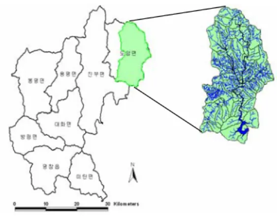 FIGURE  2.  대관령-춘천의  평균기온  및  강수량(1974～2005년)FIGURE  1.  평창군  도암댐  수계구지역의  연평균  기온은  6.5℃이며  영서지역에 위치한  춘천(10.92℃)에  비하여  4.42℃가량  낮다