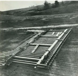 Fig. 2 Concrete Paving by Tube-feeding Method