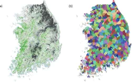 Fig. 4. (a) Basic map for visualizing methane emissions by administrative district (Green  represents rice paddies), (b) a map created using ‘Spatial Join’ geoprocessing tool of ArcGIS to identify weather station located closest to each administrative dist