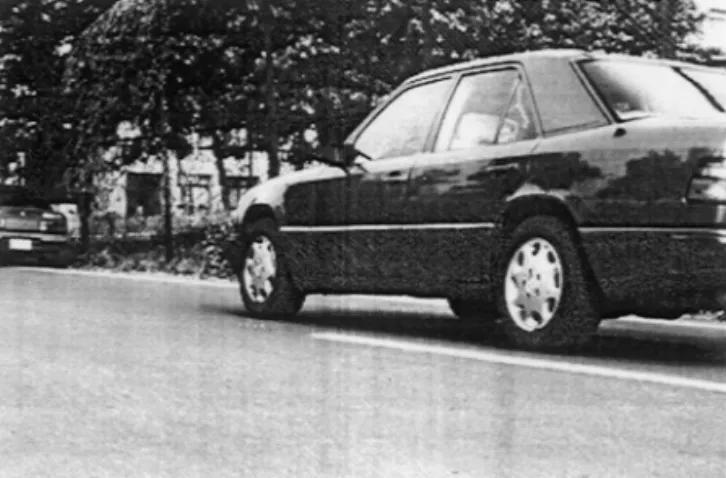 Fig. 1. Illustration of a vehicle mounted with a camera for imaging lateral views.