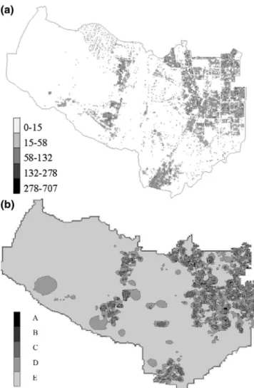 Figure 5. (a) The population density distribution of Nantun District, and (b) the subareas classified by percentage of population from high to low population density.
