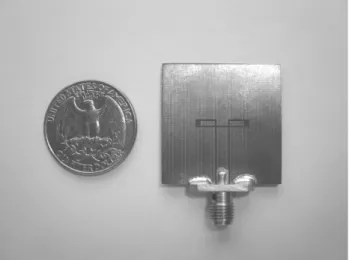 Fig. 1 Geometry of CPW-fed capacitive folded-slot antenna