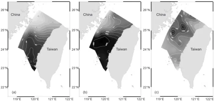 Fig. 3. Contour plots of surface water (a) temperature, (b) salinity, and (c) fluorescence.