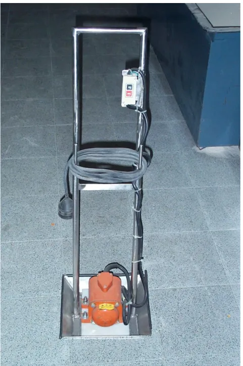 Fig. 8.  Vibratory soil compactor (after Chen, 2003) 