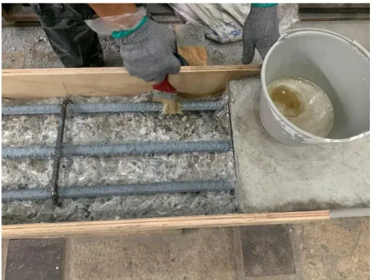 圖 3- 36 環氧樹脂黏結材塗佈  (資料來源：本研究提供) 