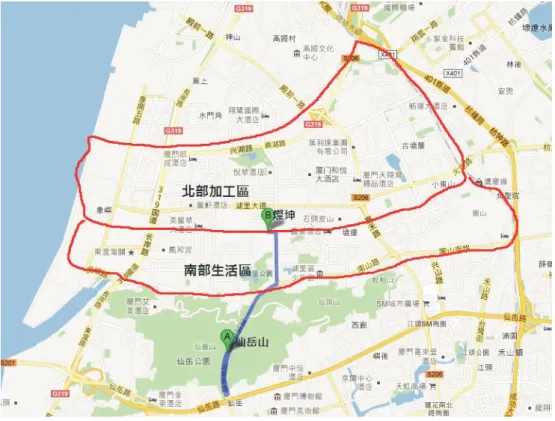 圖 11  仙岳山與湖里經濟特區位置圖（標記為作者所加）  （資料來源：Google Maps 2013b）  湖里區原本僅是個小村子，要建立經濟特區，首先便是需要大量人力來完成基礎 建設，包括道路、工廠或是通訊等等。1982 年，湖里從農村改為城市，農業戶口轉為 城市戶口，設立湖里居委會，只是當時引進人力手續繁複，特區管委會應用直接對外 引進人力的權力，才讓工程得以進展（吳維彪 1998：13）。  到了 1984 年，鄧小平巡視湖里經濟特區，寫下「把經濟特區辦得更好、更快些」 的句子，國務院批准將經濟特