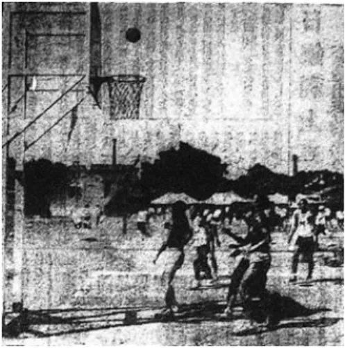 圖 1 - 2   北 一 師 對 決 基 隆 中 學 （ 臺 灣 日 日 新 報 ， 1 9 3 1 年 1 1 月 7 日 ， 6 版 ）   基 隆 中 學 （ 臺 北 州 立 基 隆 中 學 校 ， 國 立 基 隆 高 級 中 學 前 身 ） 崛 起 ， 報 紙 以 基 隆 中 學 威 脅 臺 北 一 師 作 為 標 題 （ 臺 灣 日 日 新 報 ， 1 9 3 1 年 1 1 月 7 日 ）， 不 過 當 時 的 大 、 小 比 賽 ， 還 是 以 北 一 師 和 北 一 女 獲 得 優 勝 的