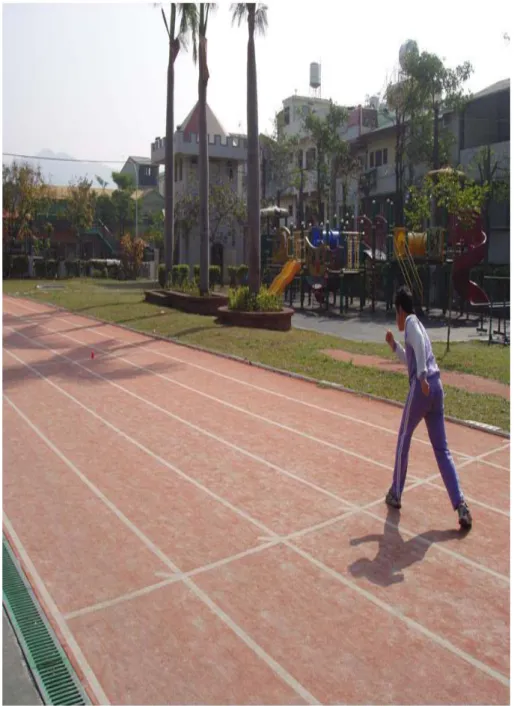 圖 3 - 3 ： 折 返 跑 測 驗 （ 一 ）  