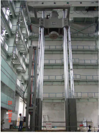 圖 3-7 本所 3000 噸萬能材料試驗機 (資料來源：本研究)