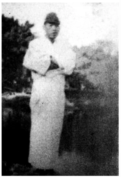 圖 7：身著白色傷兵服的李昌盛