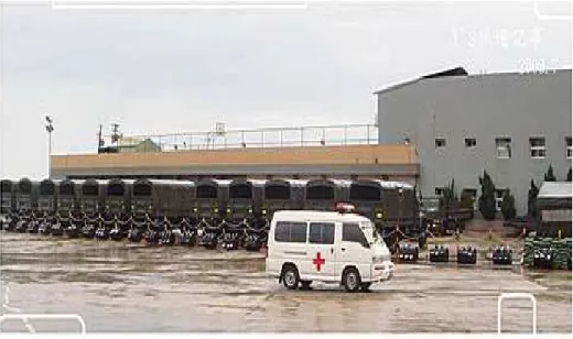 圖 2-7：軍方駐守港區之港運營  四、港口設施及通關動線影響  馬祖國內商港擴建計畫於民國 2001 年奉行政院核定，原定在 2005 年底完工， 但歷經計畫變更、工程遭遇困難及施工廠商因財務問題無力繼續履約而終止契 約，被外界視為是一個最爛的爛攤子。但在近兩年釐清工程延宕原因後，再重新 送交通部核定，將前期未完成之福澳碼頭工程納入尚未計畫完成之「馬祖港埠整 體規劃及未來發展計畫」辦理，研提個案計畫奉核定後，據以繼續施工，以完成 福澳港碼頭區擴建工程，如圖 2-8。  圖 2-8：南竿福澳港碼頭實景 