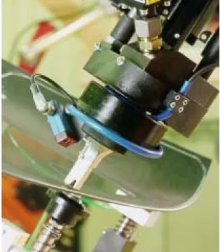 Fig. 2-4: External adhesive nozzle