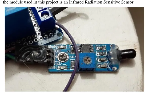 Figure 2.6 – Connecting the fire sensor LM-393 to Arduino. 