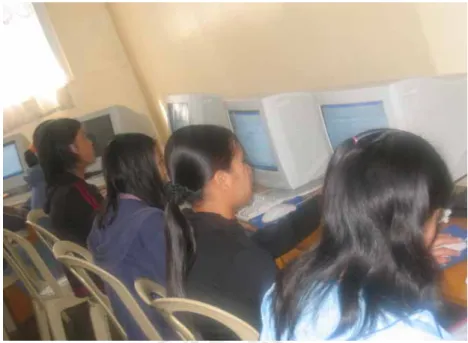 Figure 9. Students surfing the net in the computer laboratory (ICT) College     of  Agriculture 