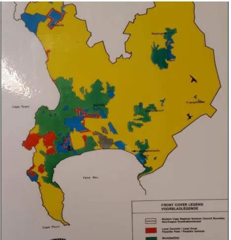 Figure 5.9 demonstrates how the institutional demarcation had changed in 1996. In comparison  to the maps in Figures 5.1 and 5.8, the change in institutional demarcation of the city is marked,  with  six  local  government  bodies  as  opposed  to  the  ma