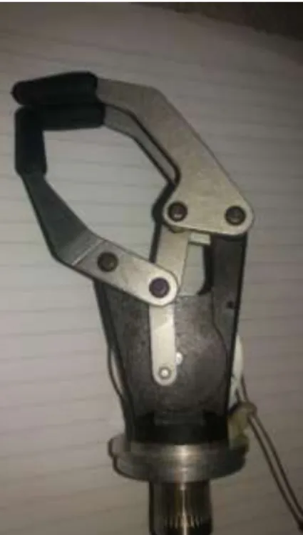 Figure 2-5. Voluntary opening cable system hand. 