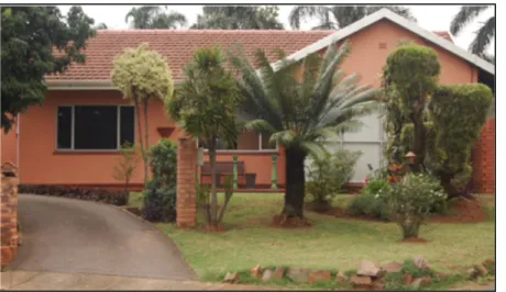 Figure 7: Umbilo home that does not have  walls or  other  signage. This home is very  open, easily accessible to passers-by and  provides  natural  surveillance  which  allows neighbours and passers-by to keep  a check on what is going on